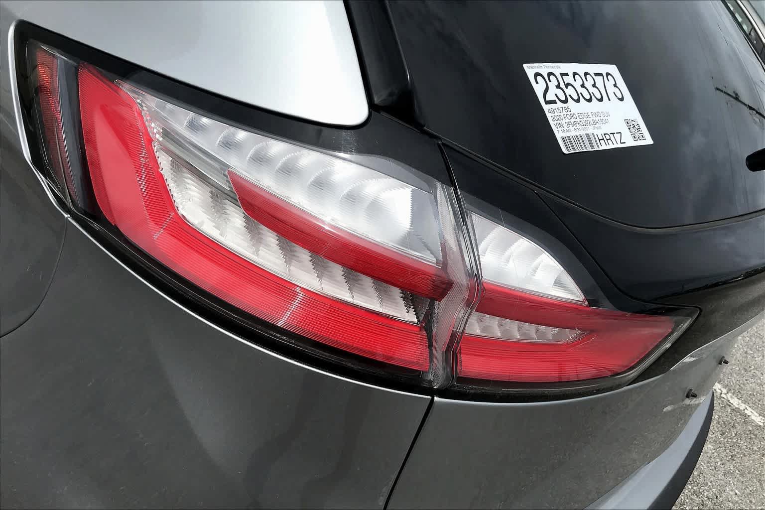 Used 2020 Ford Edge SEL FWD image 29