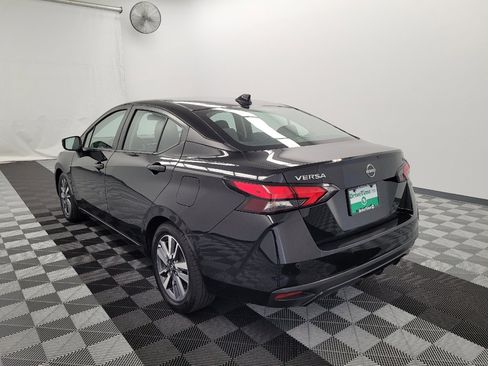 Used 2024 Nissan Versa SV FWD image 5