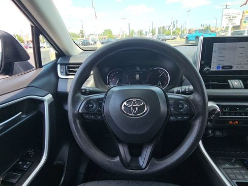 Certified 2025 Toyota RAV4 XLE AWD/4WD image 10