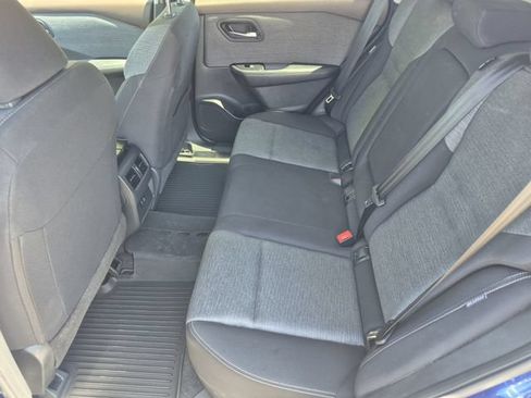 Certified 2023 Nissan Rogue SV FWD image 22