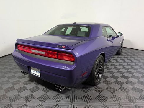 Used 2014 Dodge Challenger SRT8 w/ Harman/Kardon Audio Group RWD image 2
