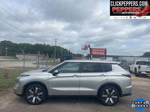 Used 2025 Mitsubishi Outlander SE AWD/4WD image 2