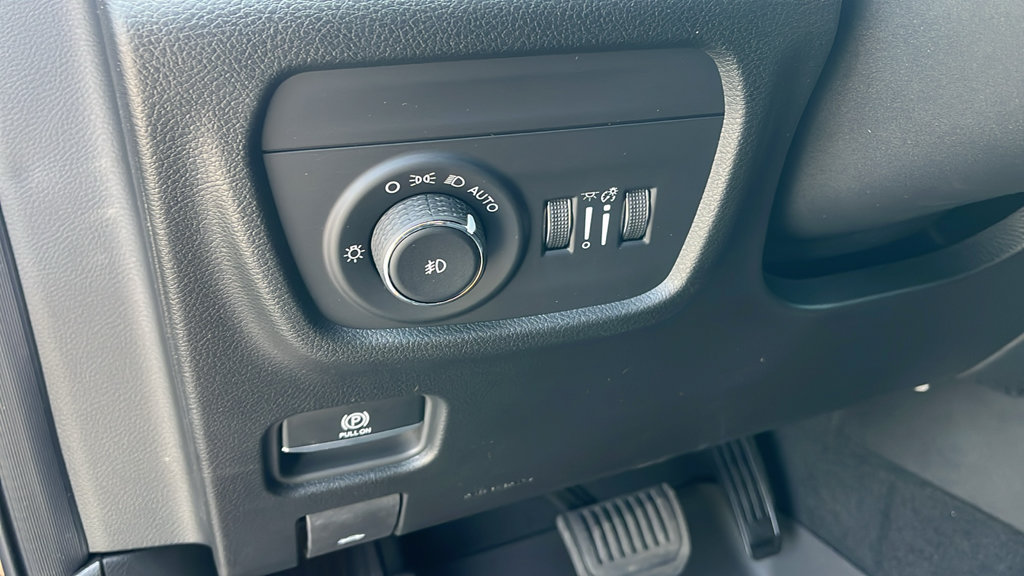 New 2026 Jeep Grand Cherokee Limited AWD/4WD image 11