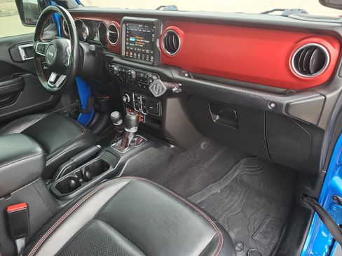 Used 2021 Jeep Gladiator Rubicon AWD/4WD image 29