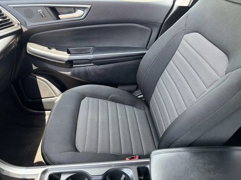 Used 2022 Ford Edge SE w/ Black Appearance Package AWD/4WD image 19