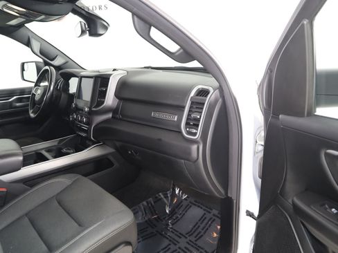 Used 2023 RAM 1500 Big Horn AWD/4WD image 40