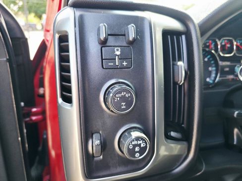 Used 2018 Chevrolet Silverado 1500 LT w/ All Star Edition AWD/4WD image 26