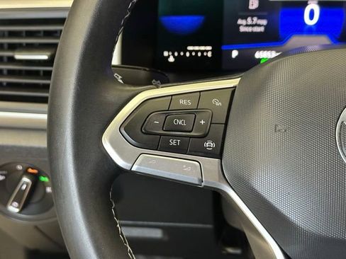 Used 2023 Volkswagen Atlas SE FWD image 21