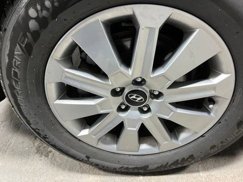 Used 2025 Hyundai Palisade SEL FWD image 40