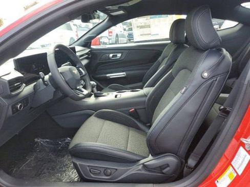 Used 2024 Ford Mustang Coupe RWD image 10