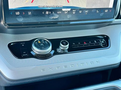 New 2025 Ford Expedition Max Active image 34