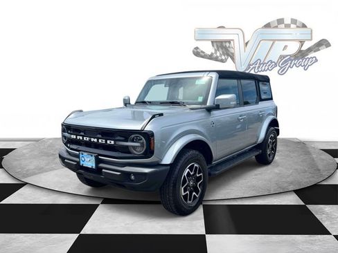 Used 2023 Ford Bronco Outer Banks AWD/4WD image 4