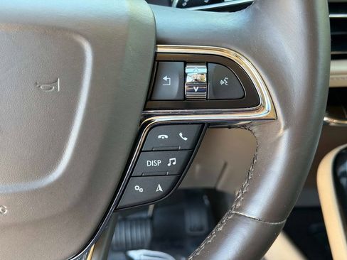 Used 2022 Lincoln Nautilus Reserve AWD/4WD image 29