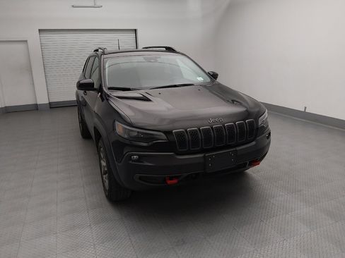 Used 2022 Jeep Cherokee Trailhawk w/ Premium Leather Package AWD/4WD image 14