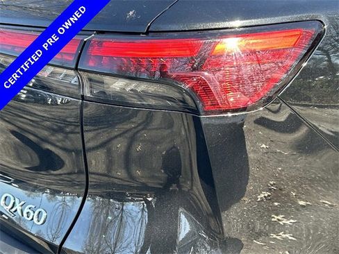 Certified 2025 INFINITI QX60 Pure image 12