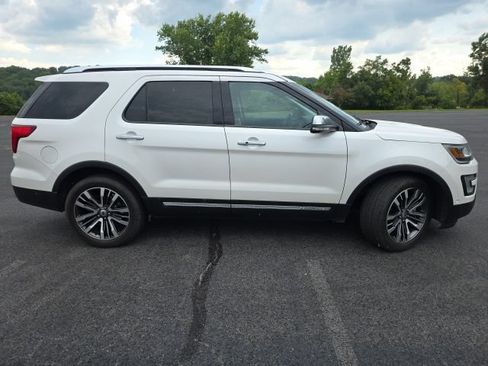Used 2016 Ford Explorer Platinum AWD/4WD image 10