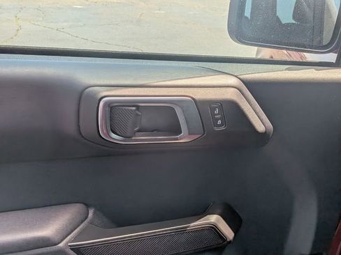 Certified 2025 Ford Bronco Badlands AWD/4WD image 13