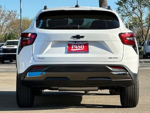 New 2026 Chevrolet Trax ACTIV w/ Driver Confidence Package FWD image 6