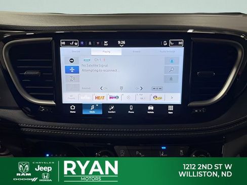New 2026 Chrysler Pacifica Select AWD/4WD image 23