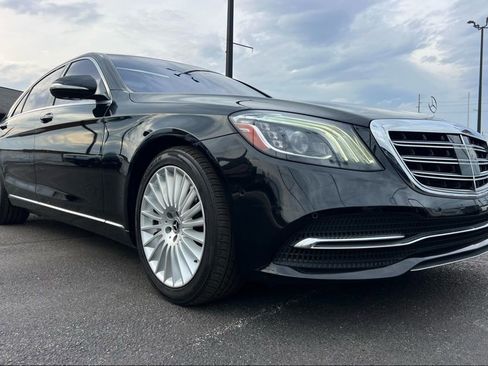 Used 2018 Mercedes-Benz S 560 Sedan image 11