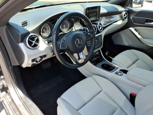 Used 2016 Mercedes-Benz CLA 250 image 14