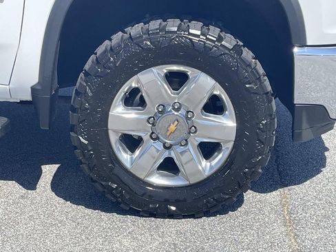 Used 2022 Chevrolet Silverado 3500 LTZ w/ LTZ Convenience Package image 11