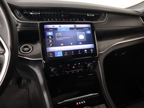 Used 2024 Jeep Grand Cherokee L Limited w/ Luxury Tech Group II image 5