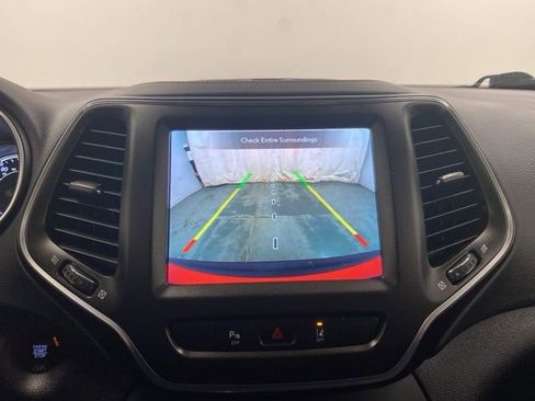 Used 2021 Jeep Cherokee Trailhawk w/ Sun, Sound & Nav Group image 16