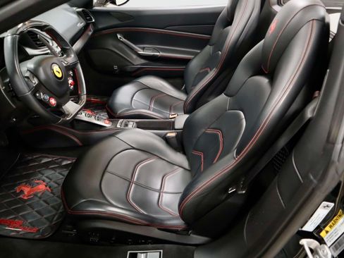 Used 2019 Ferrari 488 Spider RWD image 23