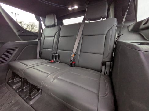 Used 2023 Chevrolet Tahoe Z71 w/ Luxury Package image 10