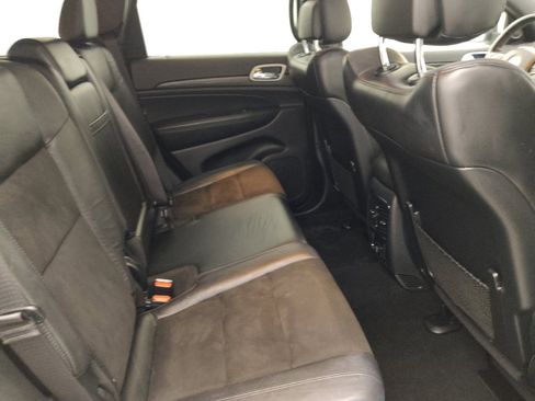 Used 2020 Jeep Grand Cherokee Altitude RWD image 19