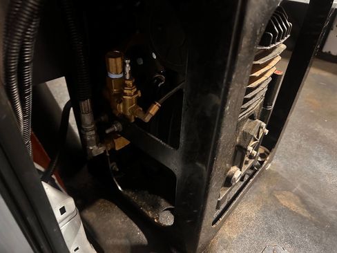 Used 2019 Ford Transit 150 130 Low Roof w/ Exterior Upgrade Package image 14