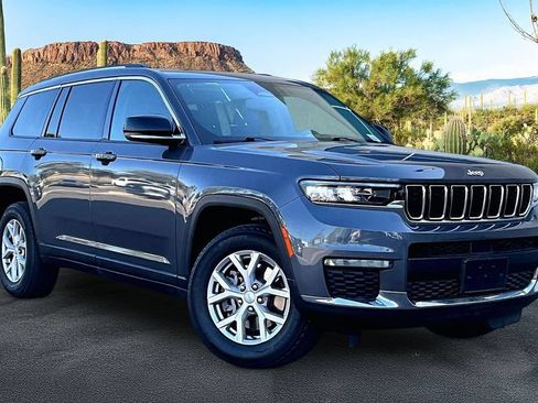 Used 2022 Jeep Grand Cherokee L Limited AWD/4WD image 11