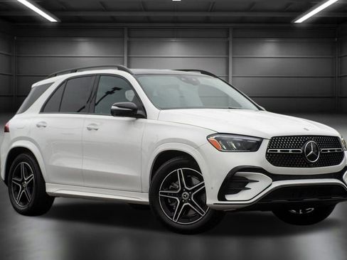 Certified 2025 Mercedes-Benz GLE 350 4MATIC image 4