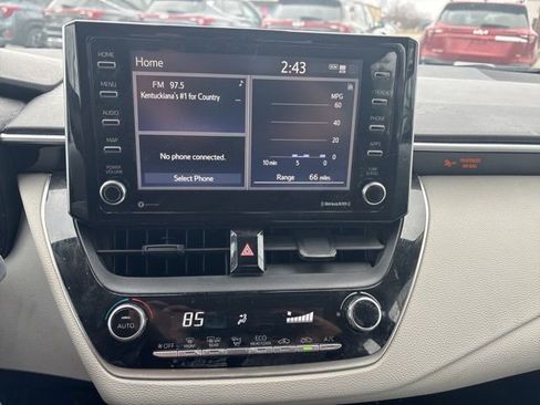 Used 2021 Toyota Corolla LE w/ Carpet Mat Package (TMS) image 11