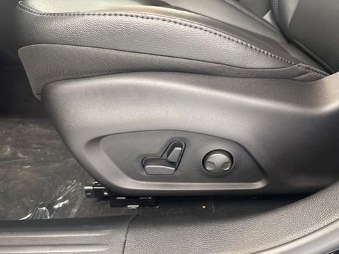 New 2026 Jeep Compass Limited image 15