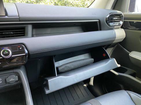 Used 2024 Honda Pilot Touring image 30