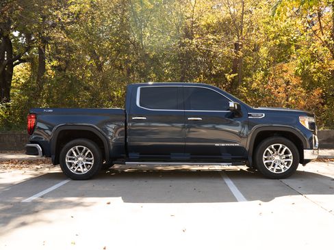 Used 2019 GMC Sierra 1500 SLT w/ SLT Premium Plus Package image 10