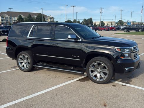 Used 2017 Chevrolet Tahoe Premier AWD/4WD image 11