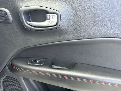 Used 2018 Jeep Compass Trailhawk w/ Leather Interior Group image 39