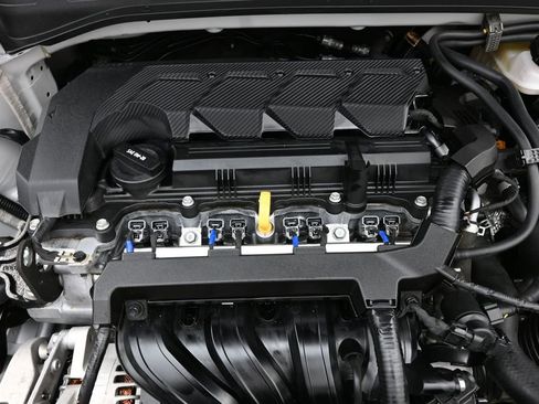 Certified 2023 Hyundai Venue SEL FWD image 29