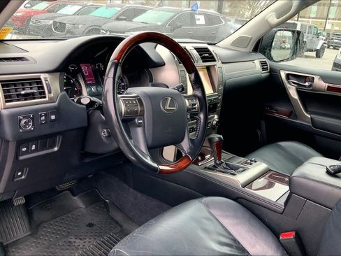 Used 2016 Lexus GX 460 image 16