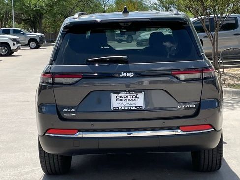 Used 2024 Jeep Grand Cherokee Limited w/ Luxury Tech Group II image 5