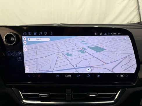 New 2026 Chevrolet Equinox EV LT image 31