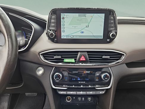 Used 2020 Hyundai Santa Fe Limited FWD image 18