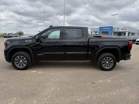 Used 2025 GMC Sierra 1500 AT4 AWD/4WD image 6