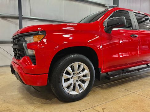 Used 2022 Chevrolet Silverado 1500 Custom image 15