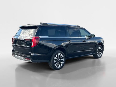 Used 2025 Ford Expedition Max Platinum w/ Driver's Package AWD/4WD image 5