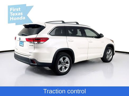 Used 2018 Toyota Highlander Limited image 8