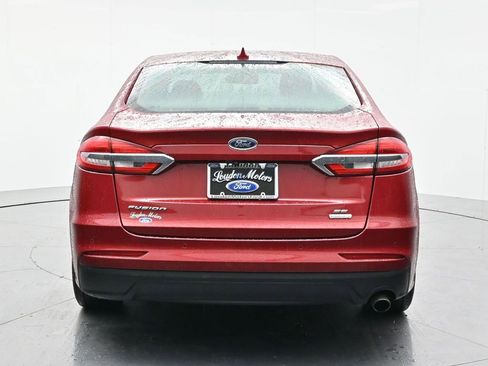 Used 2019 Ford Fusion SE FWD image 6